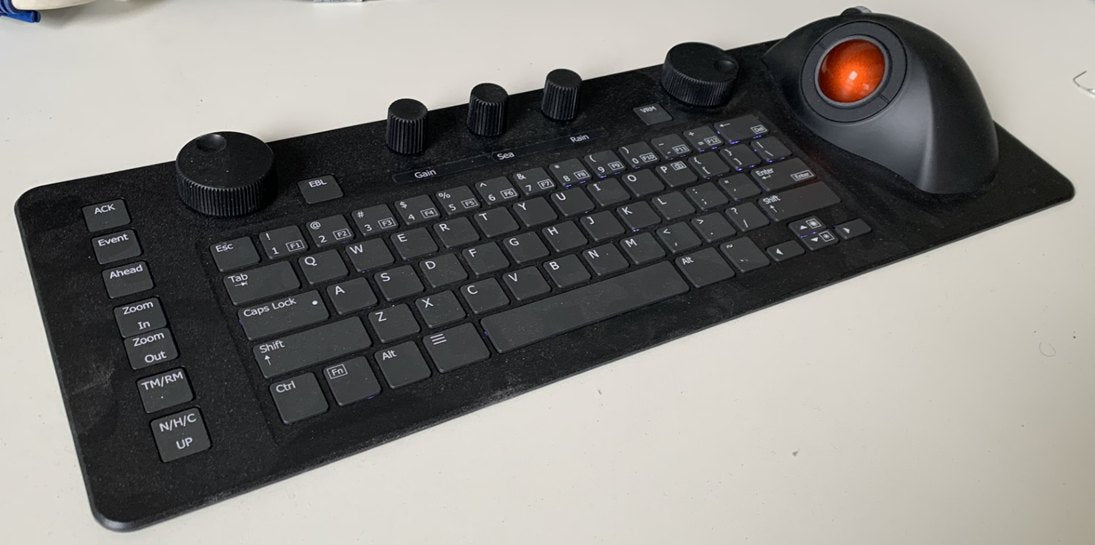 Wärtsilä ES8 keyboard with trackball